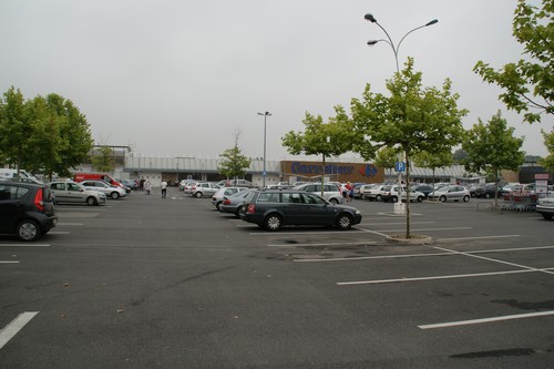Carrefour ste sainte genevieve des bois parking magasin