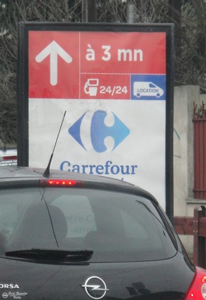 Carrefour Planet Athis Mons N7